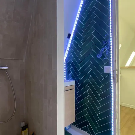 10eme Apartment