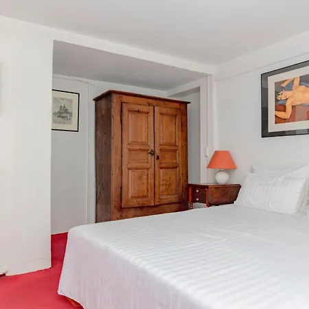 Apartment St Germain Charming Paris