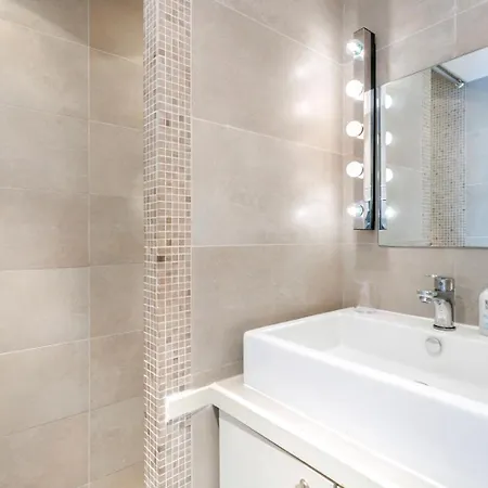 Du Lion/ac Historic Flat, Marais, 4-5 Guests * Parigi