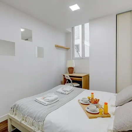 373 Suzanne - Superbe A Apartment *