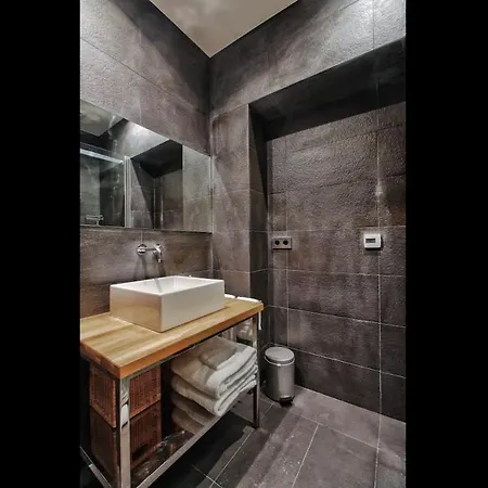 Apartment Jardin Prive - Gorgeous 3 Bed House In Le Marais