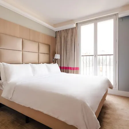 Sonder L'edmond Parc Monceau Hotel 4*