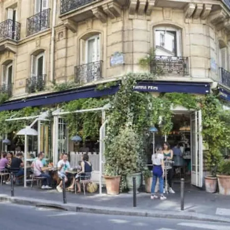 Cocoon In The Heart Of Batignolles | By Airnest *