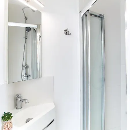 Montmartre & Rue Durantin - 1br - Cityapartmentstay Apartment
