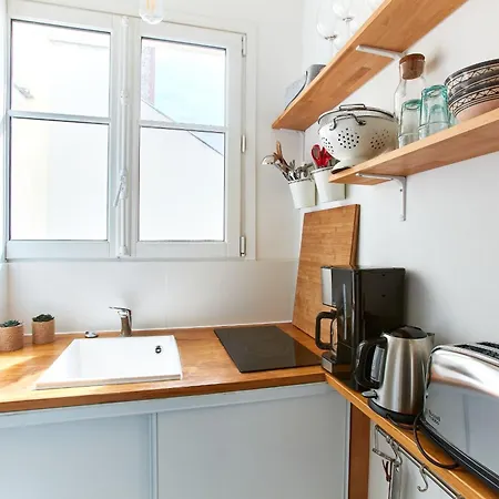 Apartment Montmartre & Rue Durantin - 1br - Cityapartmentstay Paris