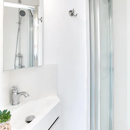 Montmartre & Rue Durantin - 1br - Cityapartmentstay Apartment