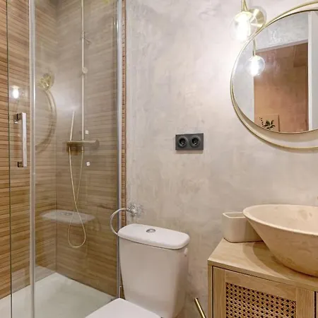 Charonne/voltaire : Cosy 4p Apartment