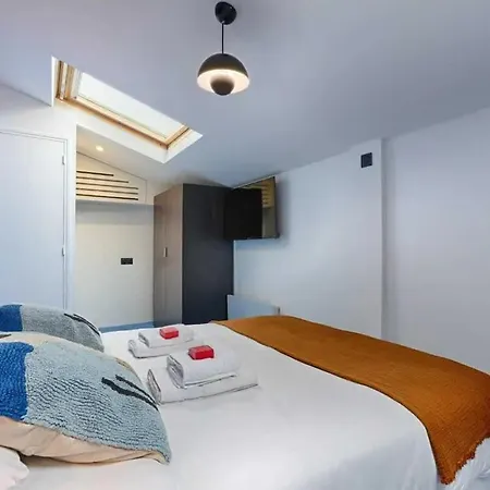 Apartment Les Halles - Luxurious & Colorful 4bd For 16 Guest *