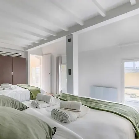 Les Halles - Luxurious & Colorful 4bd For 16 Guest *