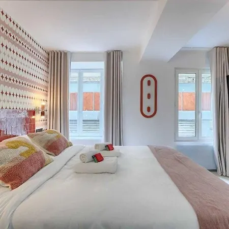 Apartment Les Halles - Luxurious & Colorful 4bd For 16 Guest *