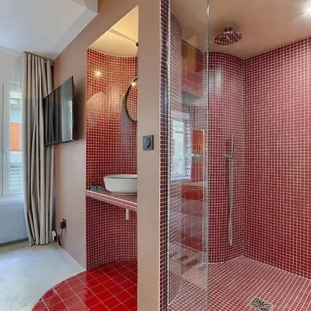 Apartment Les Halles - Luxurious & Colorful 4bd For 16 Guest Paris