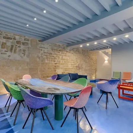 Les Halles - Luxurious & Colorful 4bd For 16 Guest