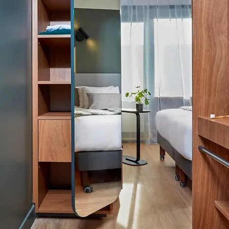 Adagio Bercy Village 4*