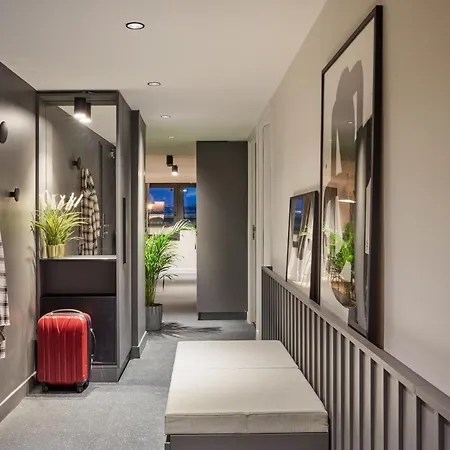 Adagio Bercy Village 4*
