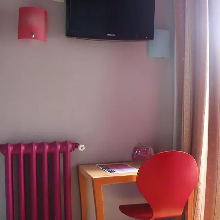 Hostel Arty Porte De Versailles By River Paris