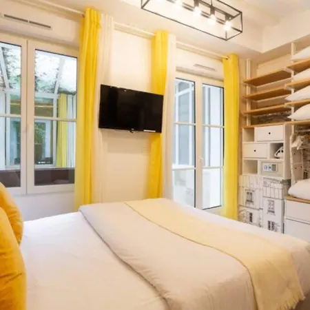 Apartament Les Patios Du Marais 2 *