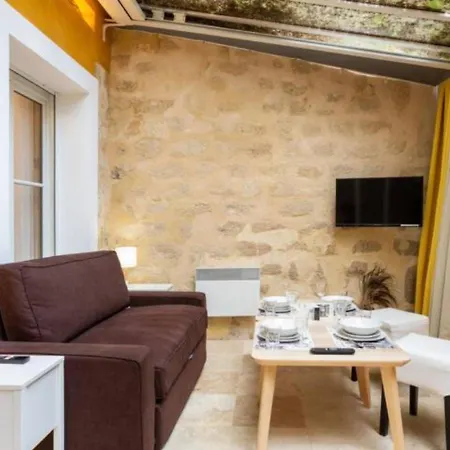 Les Patios Du Marais 2 דירה