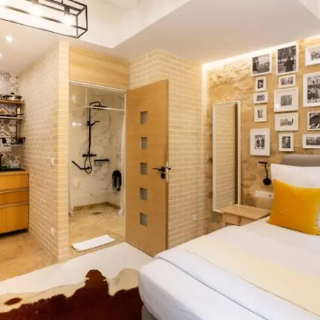 Apartament Les Patios Du Marais 2 *