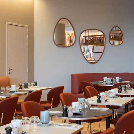 Hotel Ac Porte Maillot By Marriott