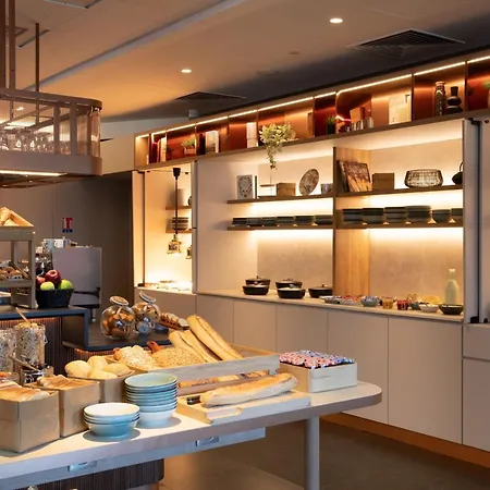 Ac Porte Maillot By Marriott Otel 4*