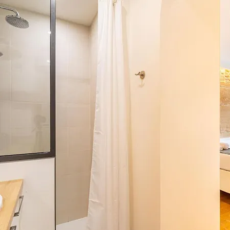 Guestready - Atelier Renove Sous Verriere A * Paris