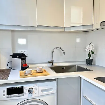 1566 - Beautiful Studio Near Parc Des Expositions *