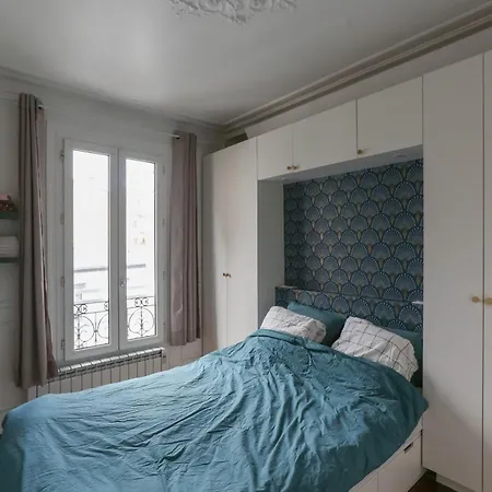 Bright And Charming In The 12th Appartement Paris