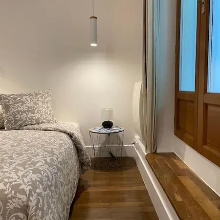 2 Pieces Parisien A 10 Min De Montmartre Apartment *