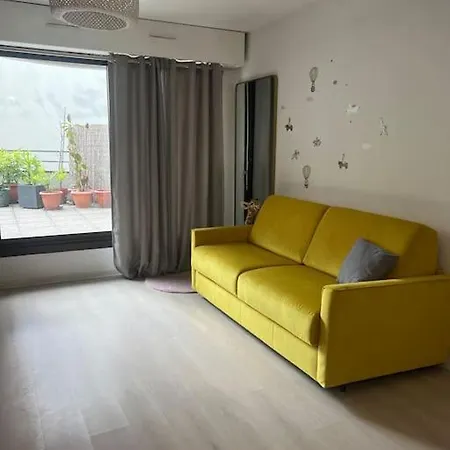 Apartment Cosy With Terrace