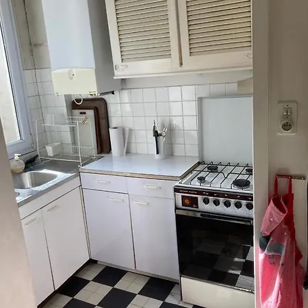 Apartment Arc De Triomphe - Champs Elysees - Super Emplacement - 5e Etage - Balcon - 60 M2 Paris