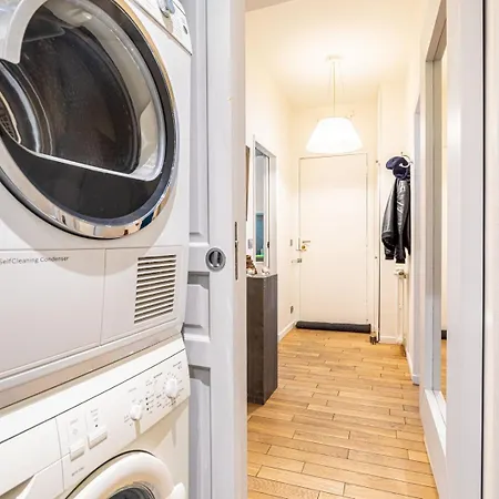 Apartment Guestready - Modern Delight Near Attractions Paris