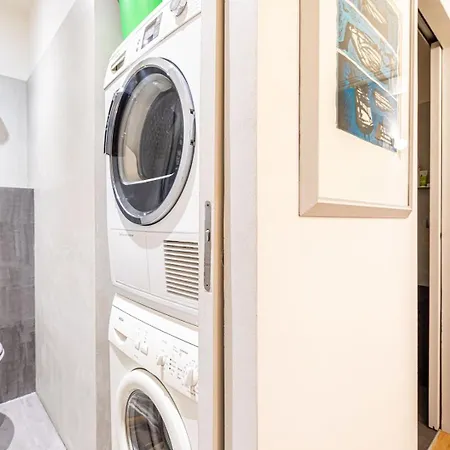 Guestready - Modern Delight Near Attractions Apartment *