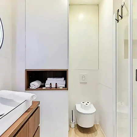 A Paris, Pres De L'arc De Triomphe Apartment Paris