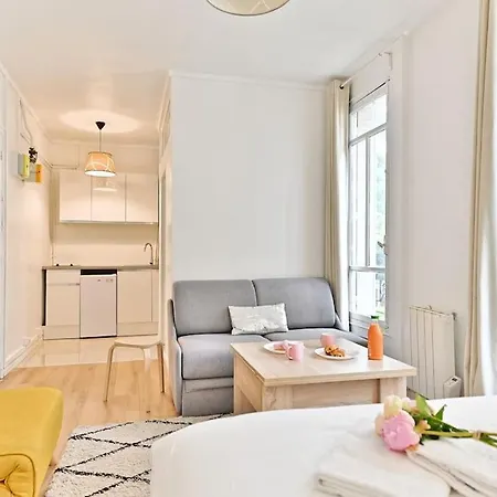 Paisible Parc Des Buttes-chaumont Appartement Paris