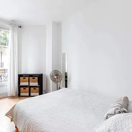 Guestready - Confort Moderne Dans Le 18e Apartment *