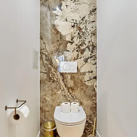 Exceptional 3 Bedrooms Heart Of By Prestige *
