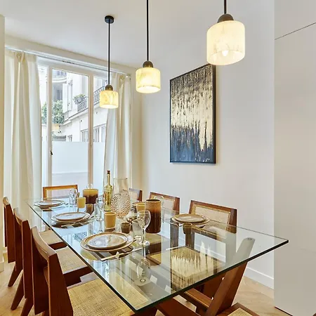Apartment Exceptional 3 Bedrooms Heart Of By Prestige