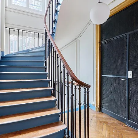 Exceptional 3 Bedrooms Heart Of By Prestige Apartment *