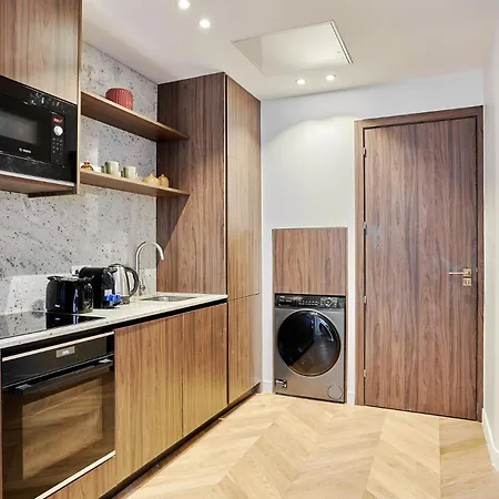 Apartment Exceptional 3 Bedrooms Heart Of By Prestige