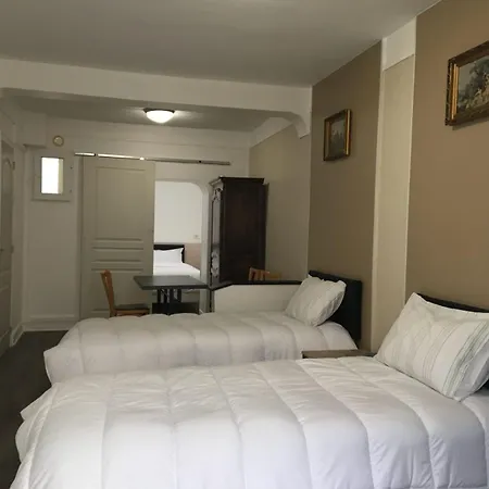 Le Saint Ouen Париж