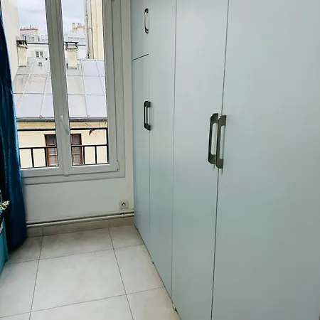 Appartement Pres De Rer B Et Metro 4 Et 6