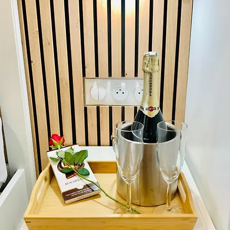 Apartment With Ac Near Eiffel Tower Paris