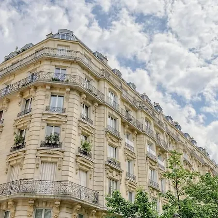 Duplex Avec Un Balcon, 16 *