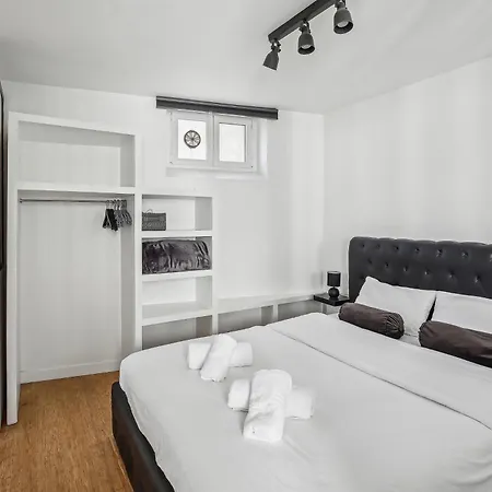 Au Coeur Du Marais, Rue Des Rosiers! Apartament *