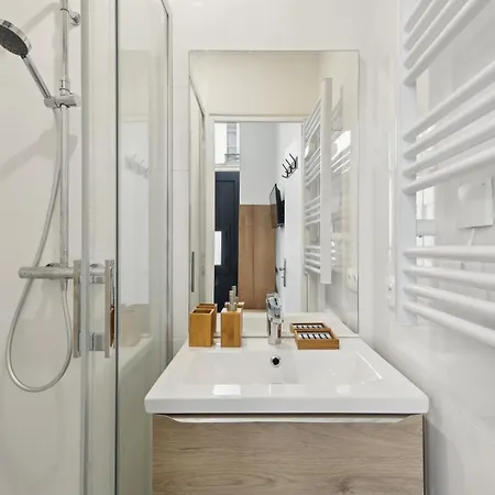 Appartamento De Charme Au Coeur De Paris!