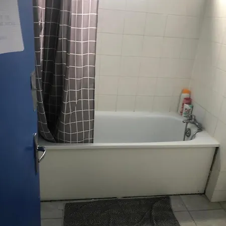 Séjour chez l'habitant A 20 Minutes De Paris *