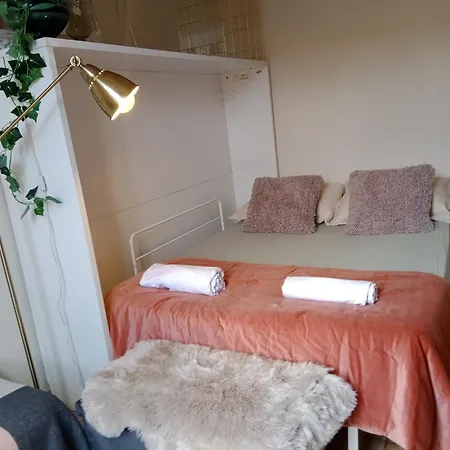 Authentic House Small, Bright And Calm Apartment