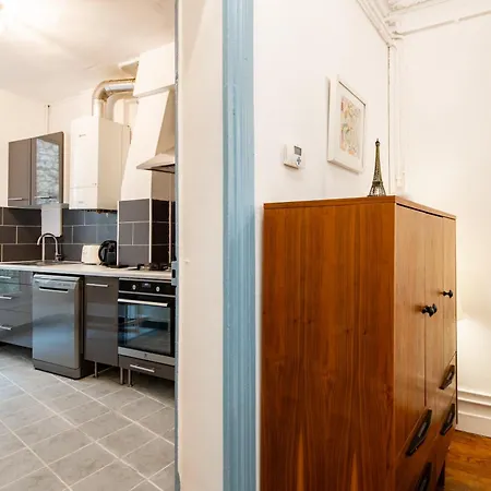 Stylish 2-bedroom Near The Famous Moulin Rouge