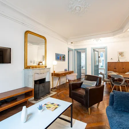 Apartment Stylish 2-bedroom Near The Famous Moulin Rouge Paris