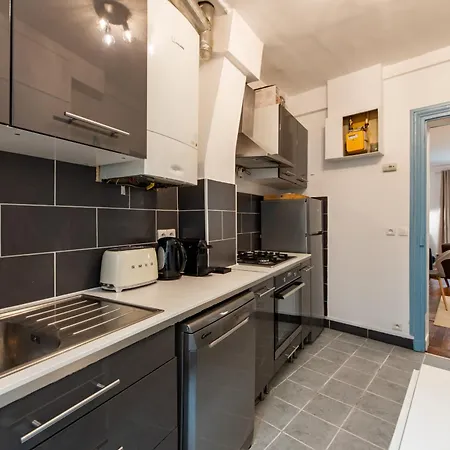 Stylish 2-bedroom Near The Famous Moulin Rouge Paris